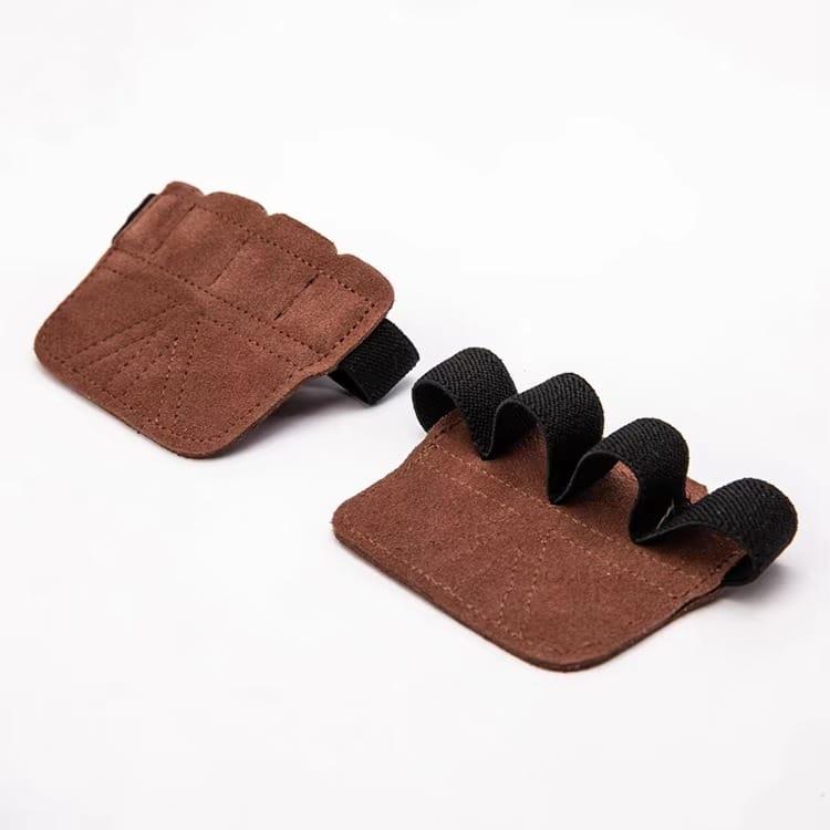 Classic brown leather grip pad for fitness and bodybuilding, flat design to protect the palms from blisters.